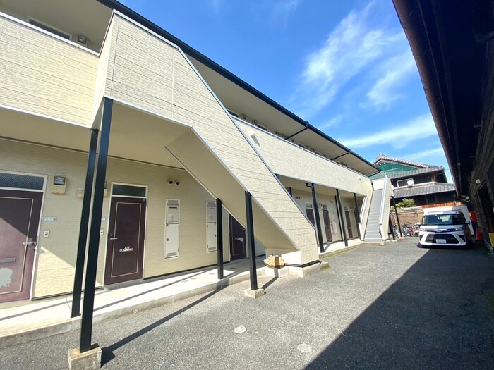 物件外観写真3　(外観写真)