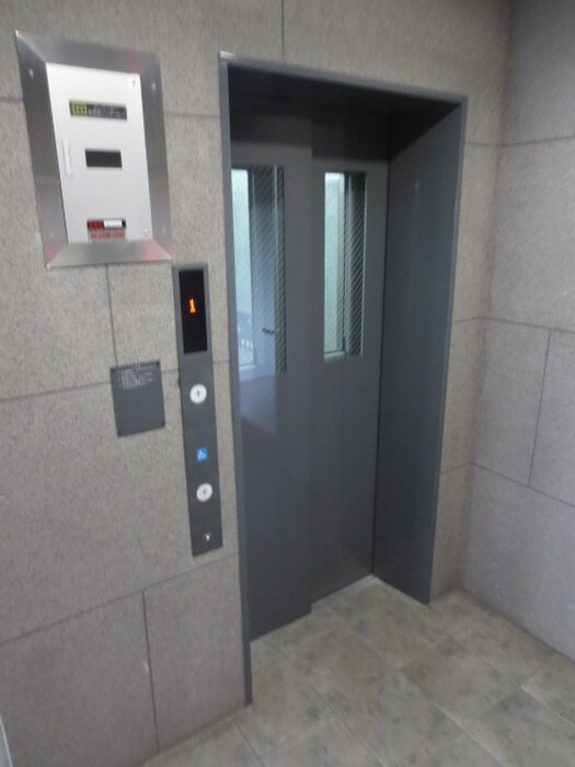 物件外観写真6　(建物設備)