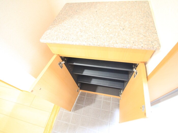 物件内観写真16　(靴箱)