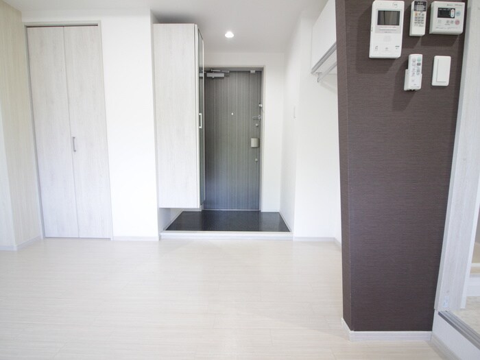 物件内観写真15　(廊下)