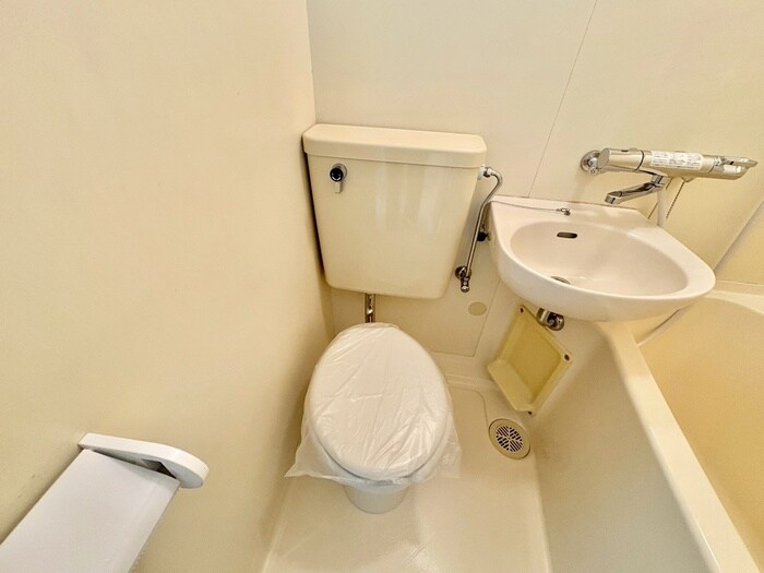 物件内観写真15　(トイレ)