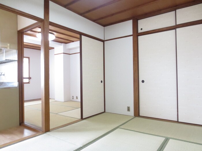 物件内観写真6　(居室)