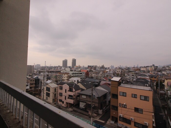 物件内観写真13　(室内からの展望)