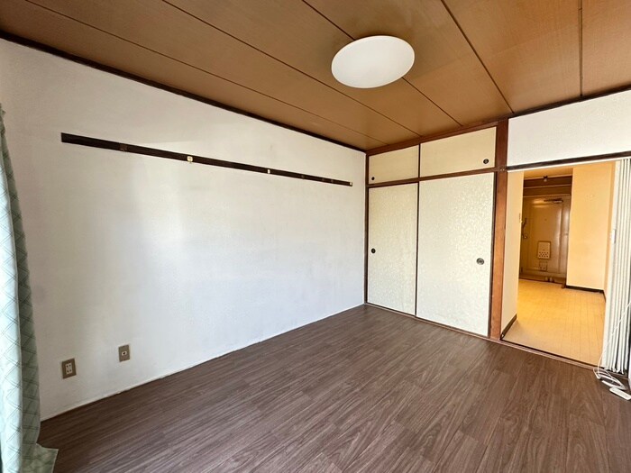 物件内観写真11　(居室)