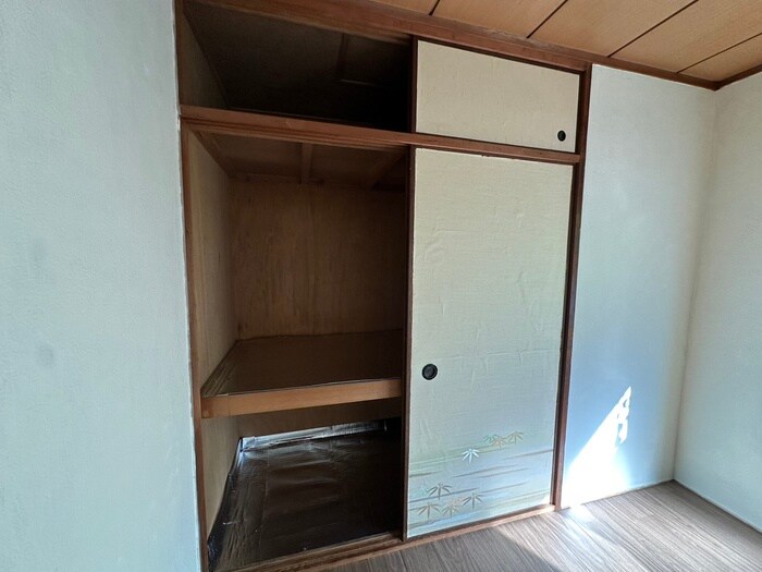 物件内観写真16　(収納)