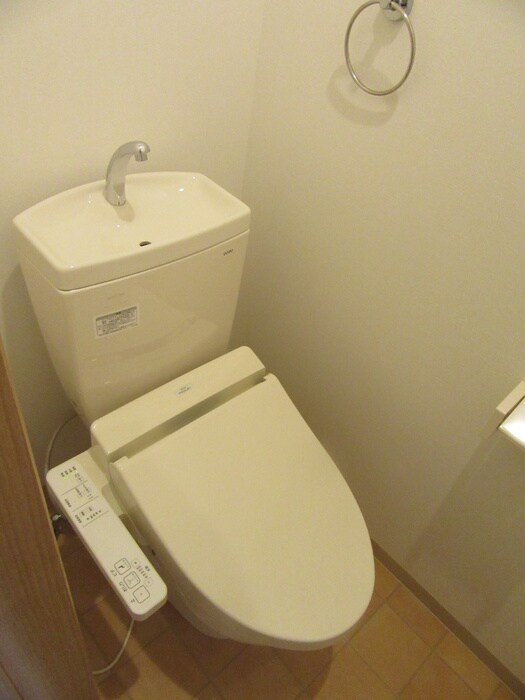 物件内観写真9　(トイレ)