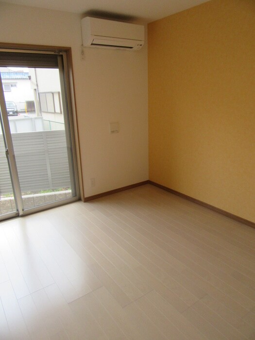 物件内観写真13　(居室)