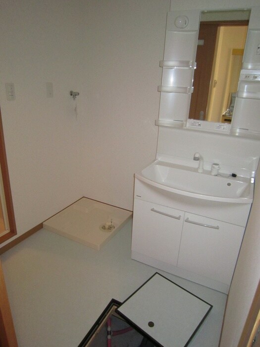 物件内観写真7　(洗面)