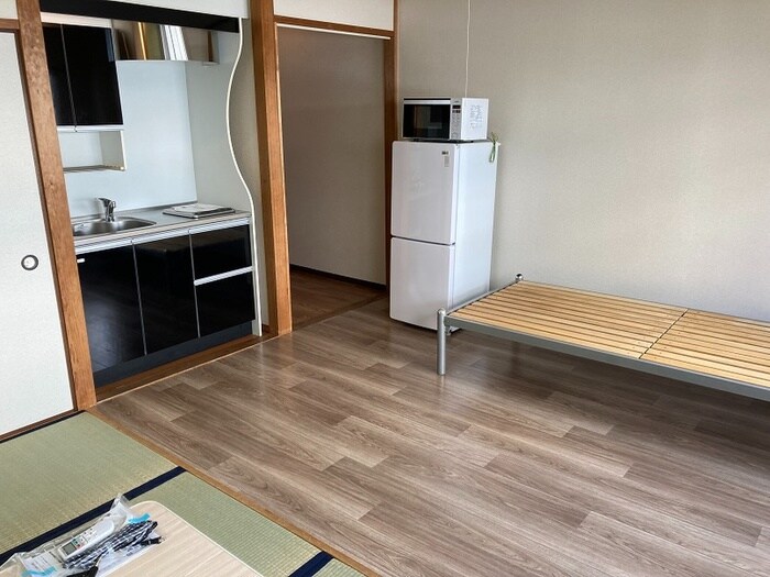 物件内観写真8　(居室)