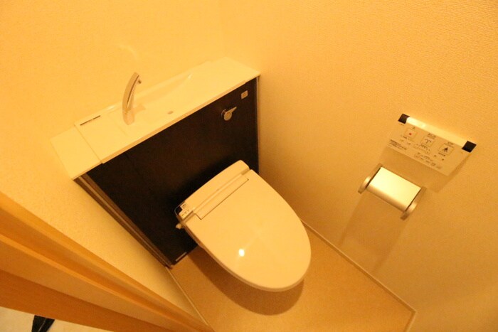 物件内観写真12　(トイレ)