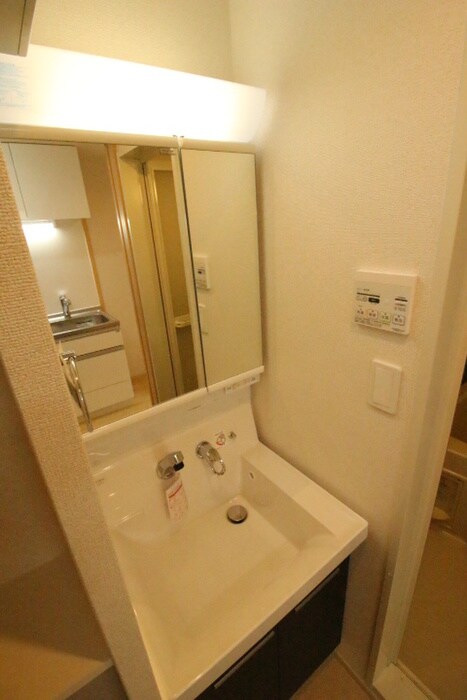 物件内観写真13　(洗面)