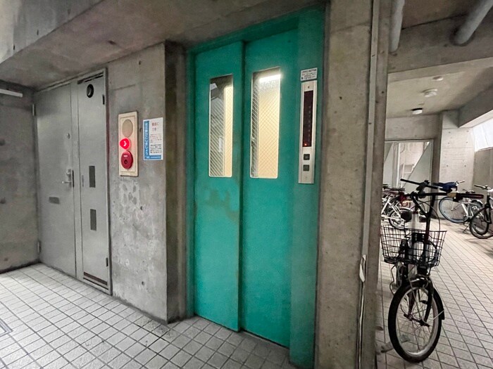 物件外観写真4　(建物設備)