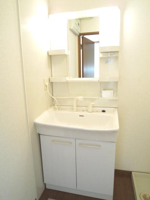 物件内観写真8　(洗面)