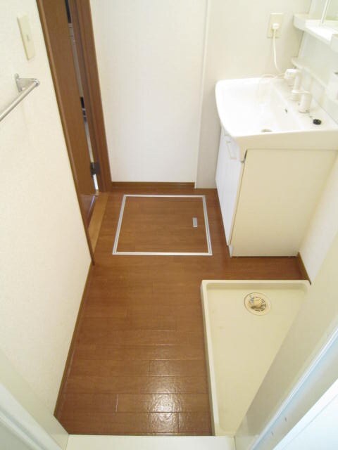 物件内観写真9　(洗面)