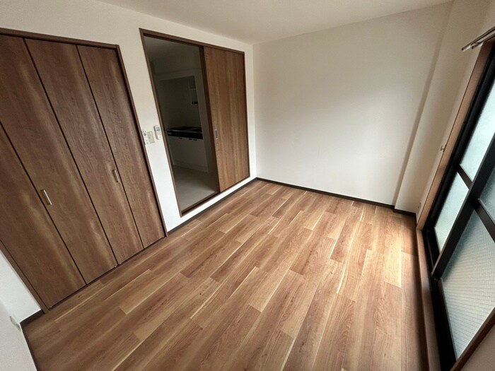 物件内観写真8　(居室)