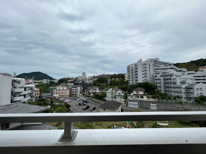 物件内観写真14　(室内からの展望)