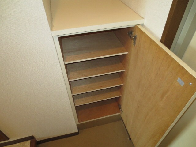 物件内観写真17　(靴箱)