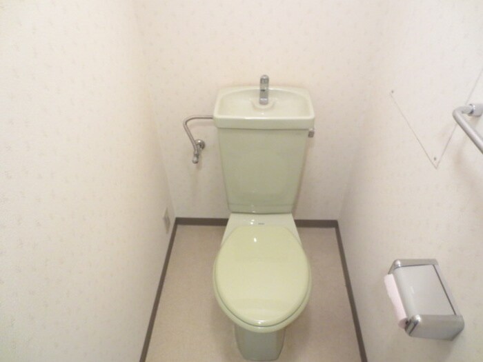 物件内観写真12　(トイレ)