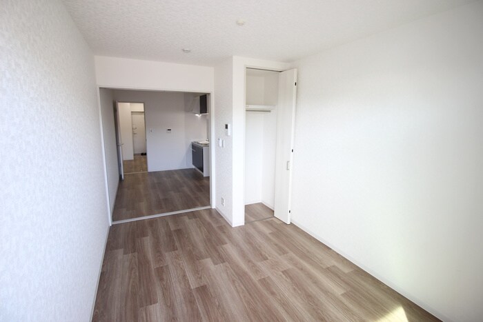 物件内観写真9　(居室)