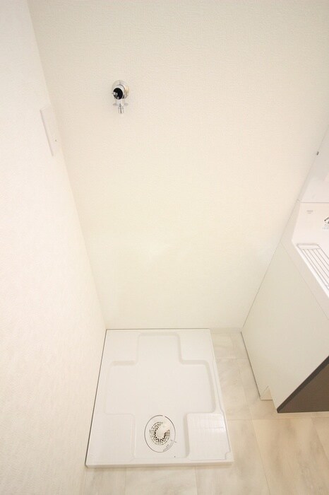 物件内観写真11　(洗濯機置場)