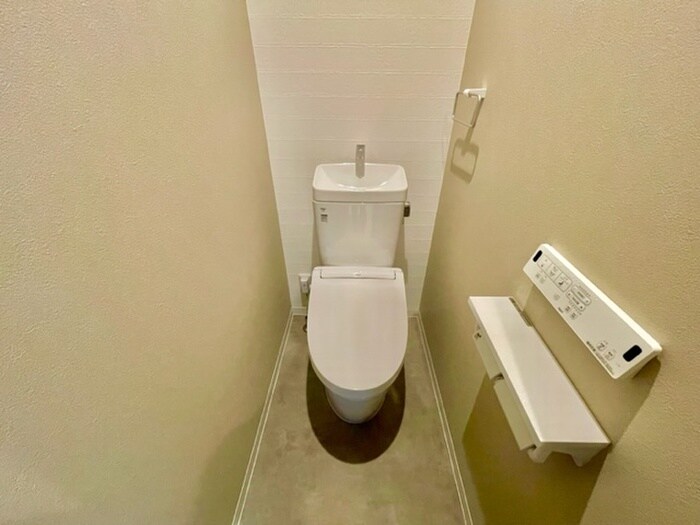 物件内観写真15　(トイレ)