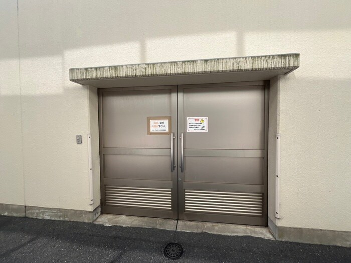 物件外観写真6　(建物設備)