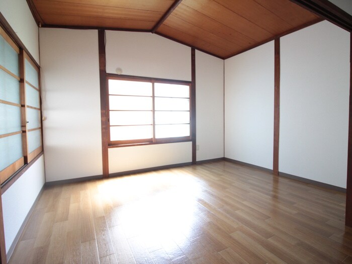 物件内観写真9　(居室)