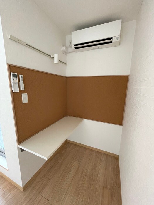 物件内観写真10　(内観写真)