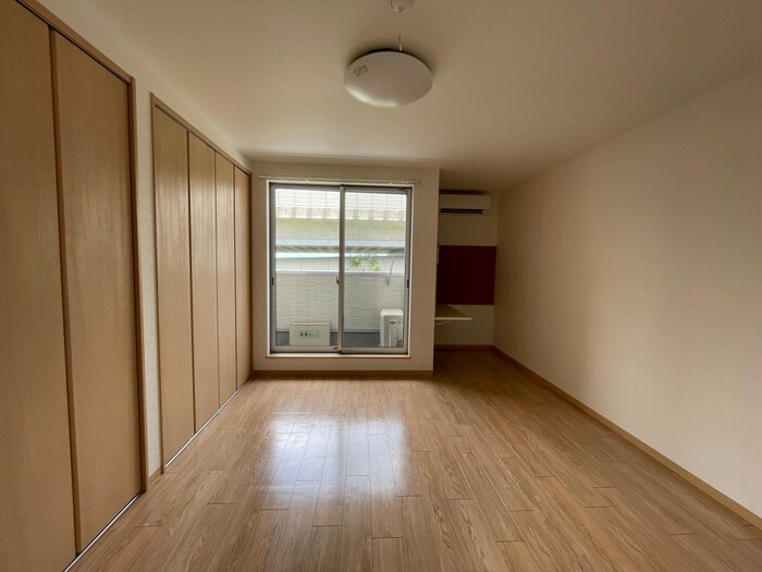 物件内観写真21　(居室)