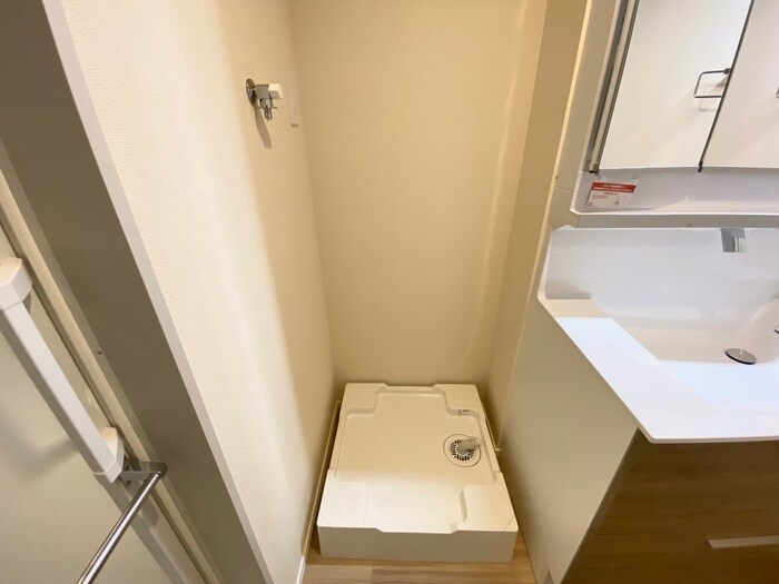 物件内観写真19　(洗濯機置場)