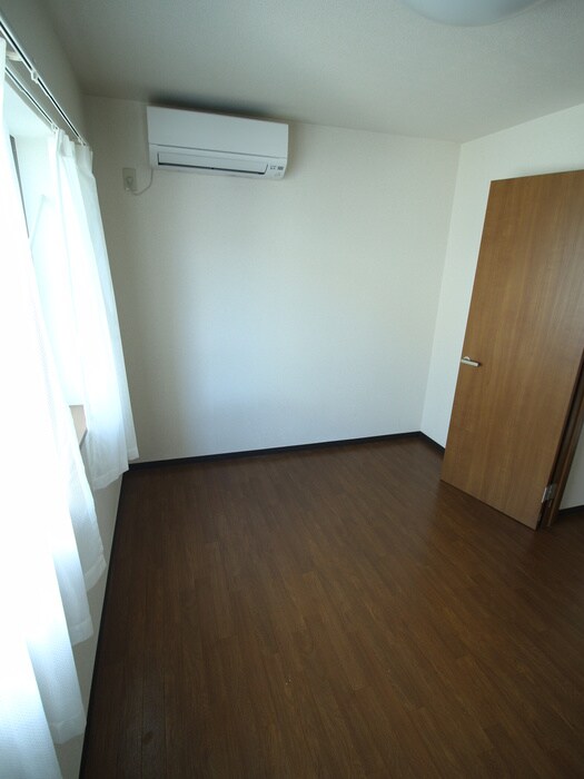 物件内観写真11　(居室)