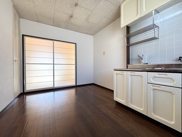 物件内観写真9　(居室)