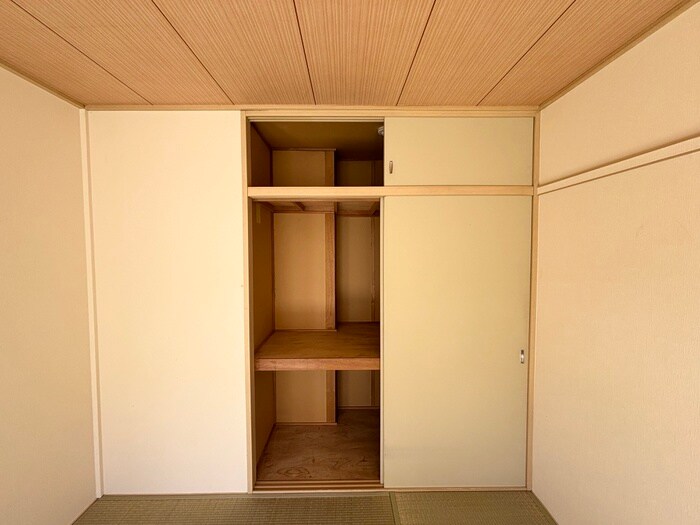 物件内観写真18　(収納)