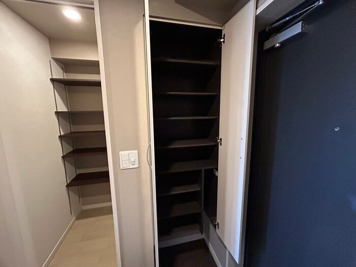 物件内観写真14　(靴箱)