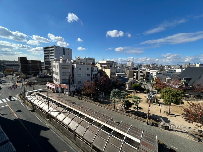 物件内観写真15　(室内からの展望)