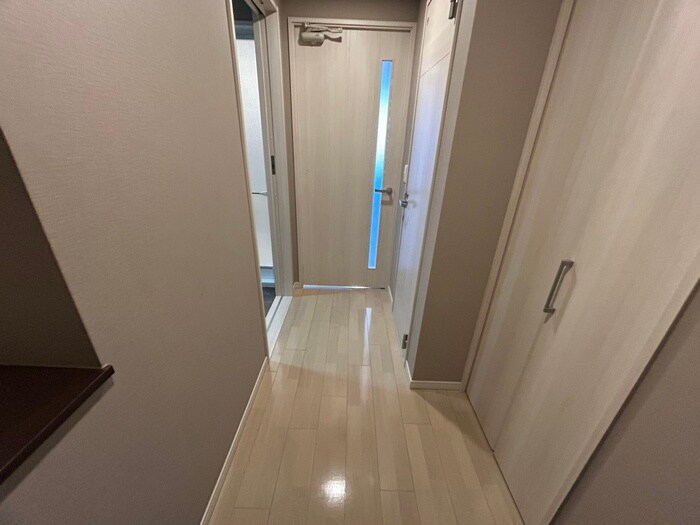 物件内観写真21　(廊下)