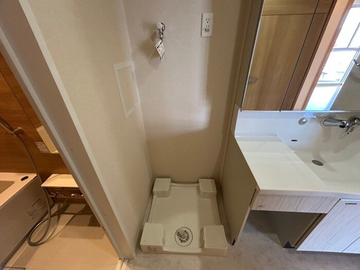 物件内観写真21　(洗濯機置場)