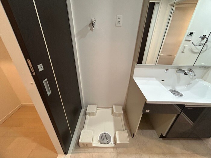 物件内観写真22　(洗濯機置場)