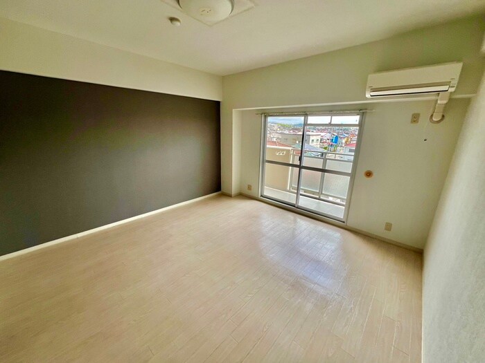 物件内観写真10　(居室)