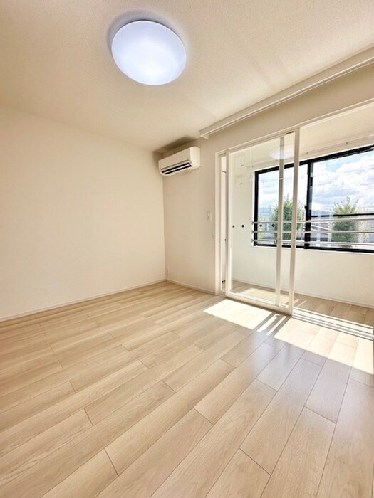 物件内観写真8　(内観写真)