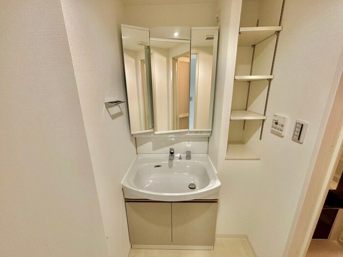 物件内観写真5　(洗面)