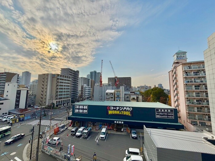 物件内観写真15　(室内からの展望)