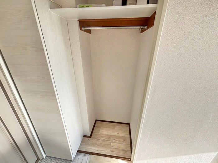 物件内観写真15　(収納)