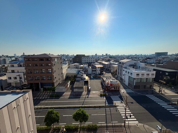 物件内観写真21　(室内からの展望)