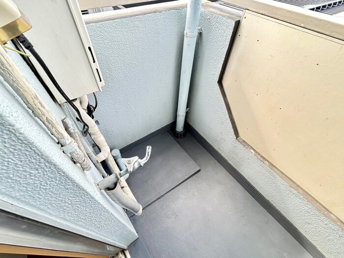 物件内観写真17　(洗濯機置場)