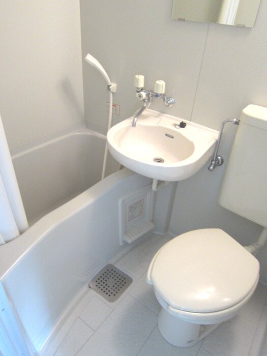 物件内観写真8　(バス／シャワールーム等)