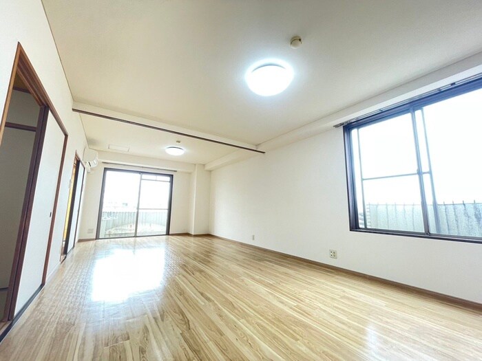 物件内観写真7　(居室)