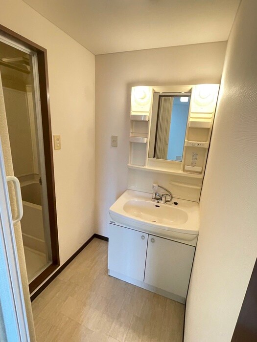 物件内観写真11　(洗面)