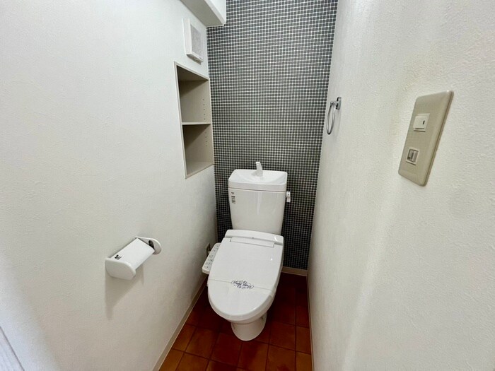 物件内観写真13　(トイレ)