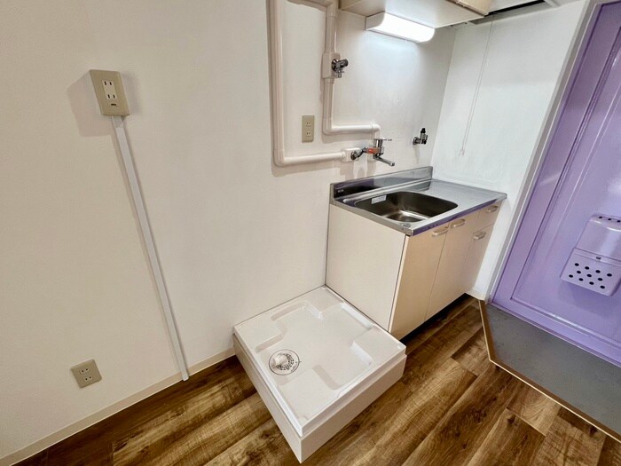 物件内観写真15　(洗濯機置場)